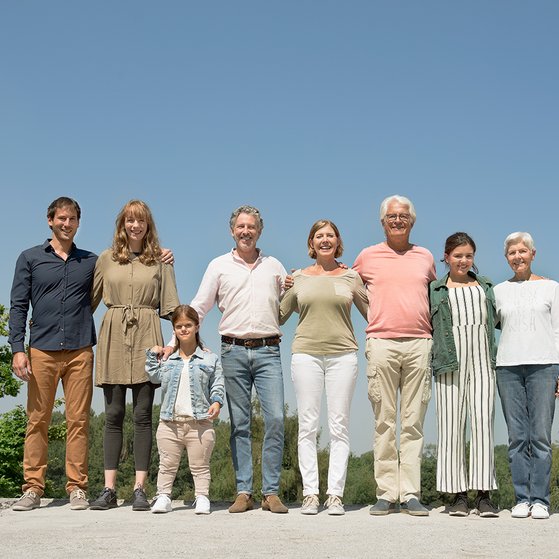 Der Vorstand des OV Musterverband Fünf Personen stehen nebeneinander